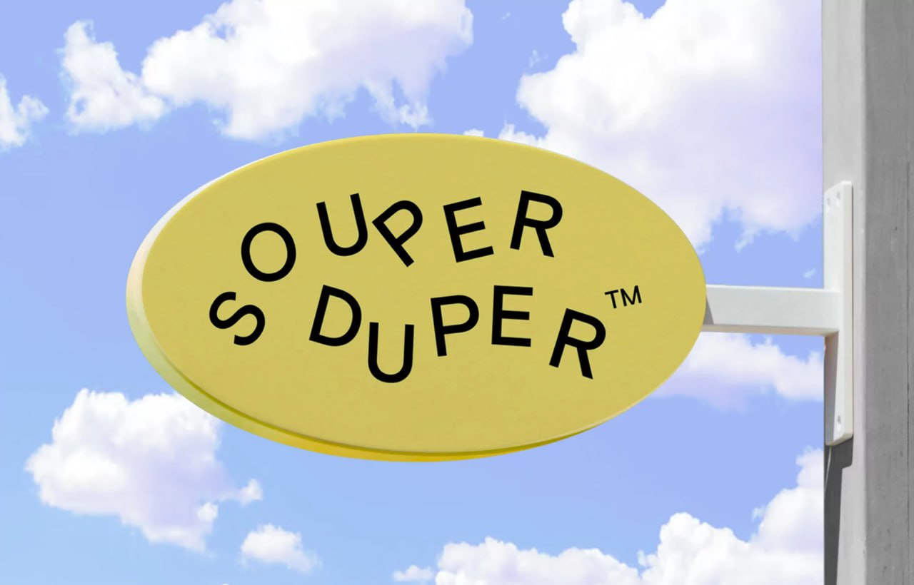 Супер дупер дизайн
Ресторан Souper Duper предлагает сытную и полезную еду в непринуждённой атмосфере.
Основная идея айдентики показать, что суп может быть веселым, что он волшебная смесь ингредиентов | Сетка — социальная сеть от hh.ru