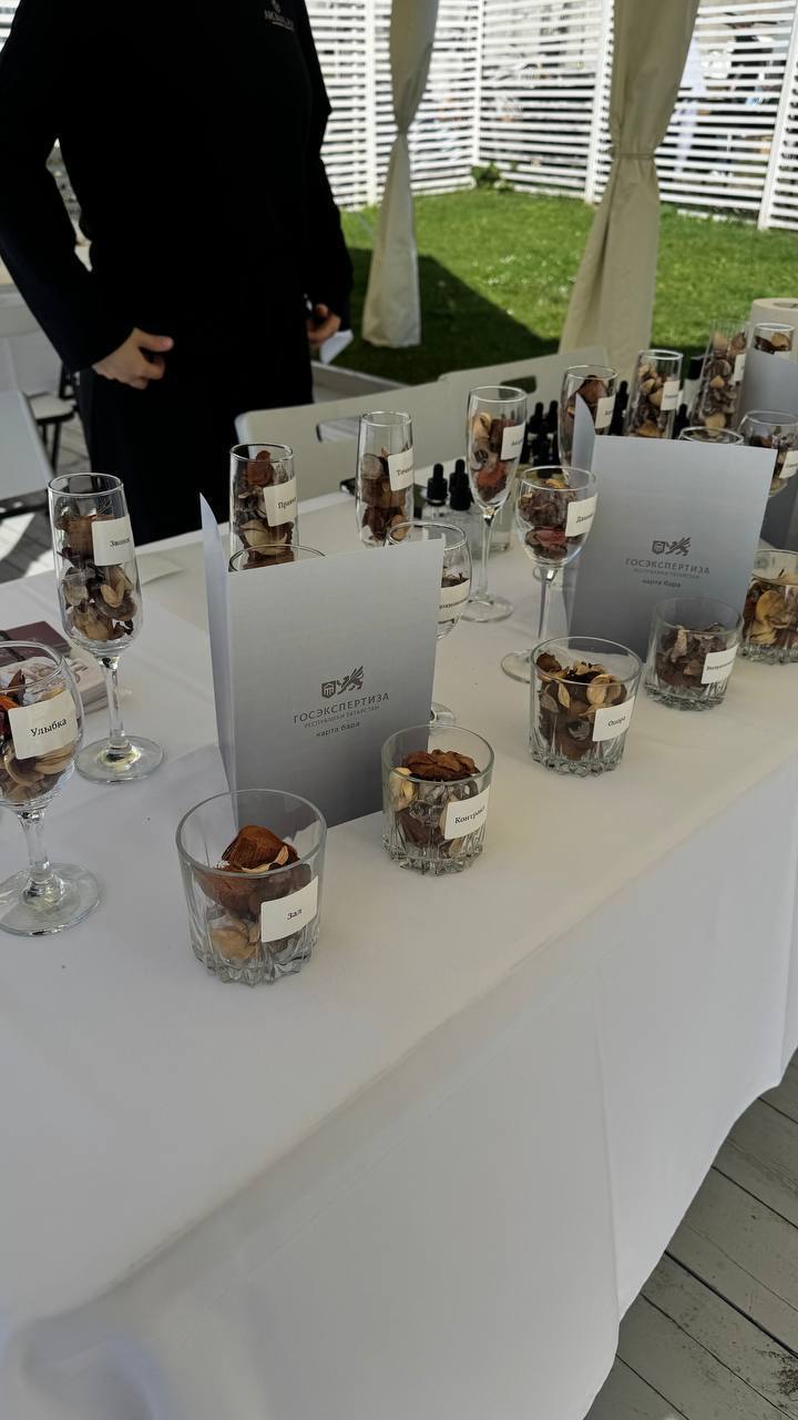 🍷 Как сделать корпоратив незабываемым?
Недавно компании "Госэкспертиза" провела корпоратив в честь Дня Строителя! И, конечно, мы решили им помочь провести его незабываемо!
Для более 300 участников мы ... | Сетка — социальная сеть от hh.ru