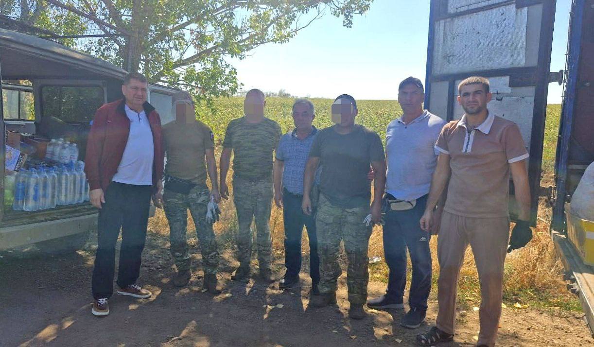 Курский округ Ставрополья продолжает обеспечивать всестороннюю поддержку нашим бойцам на передовой
Местные жители, представители организаций и предприятий Курского округа передали гуманитарную помощь ... | Сетка — социальная сеть от hh.ru