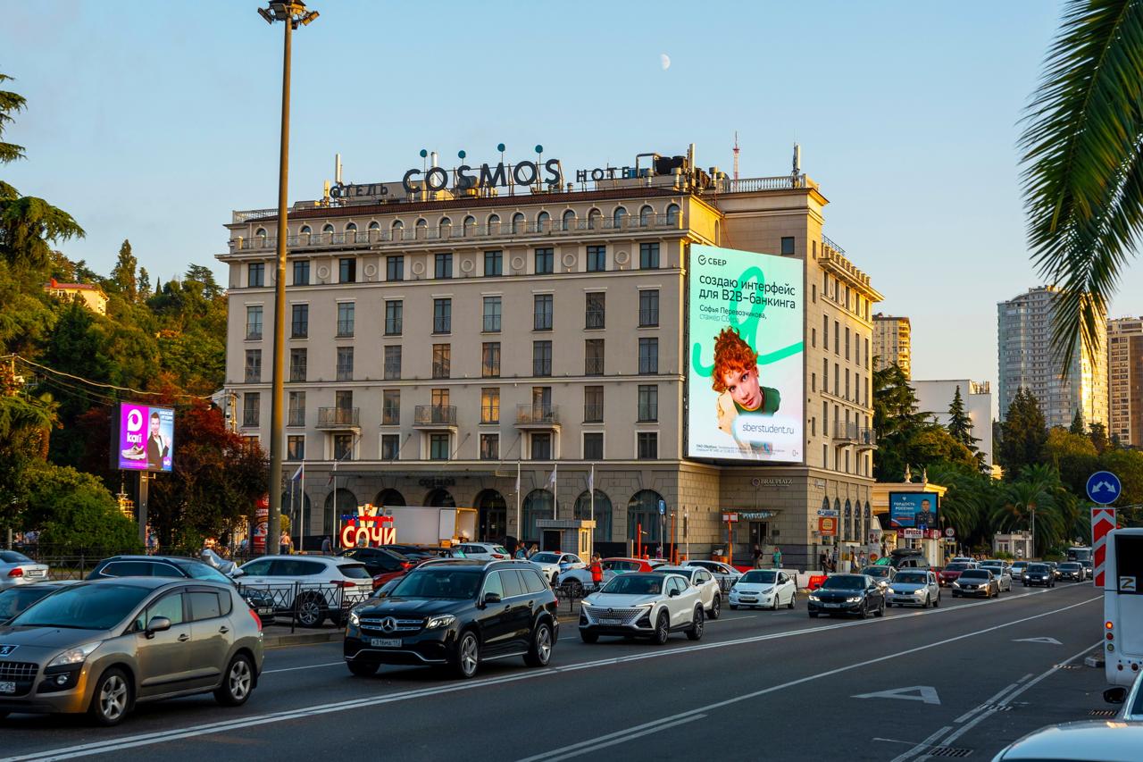 В соцсетях активно обсуждают новую рекламную кампанию Сбера про стажеров: в ней показывают реальных стажеров, которые занимаются созданием и реализацией важных и классных проектов | Сетка — социальная сеть от hh.ru