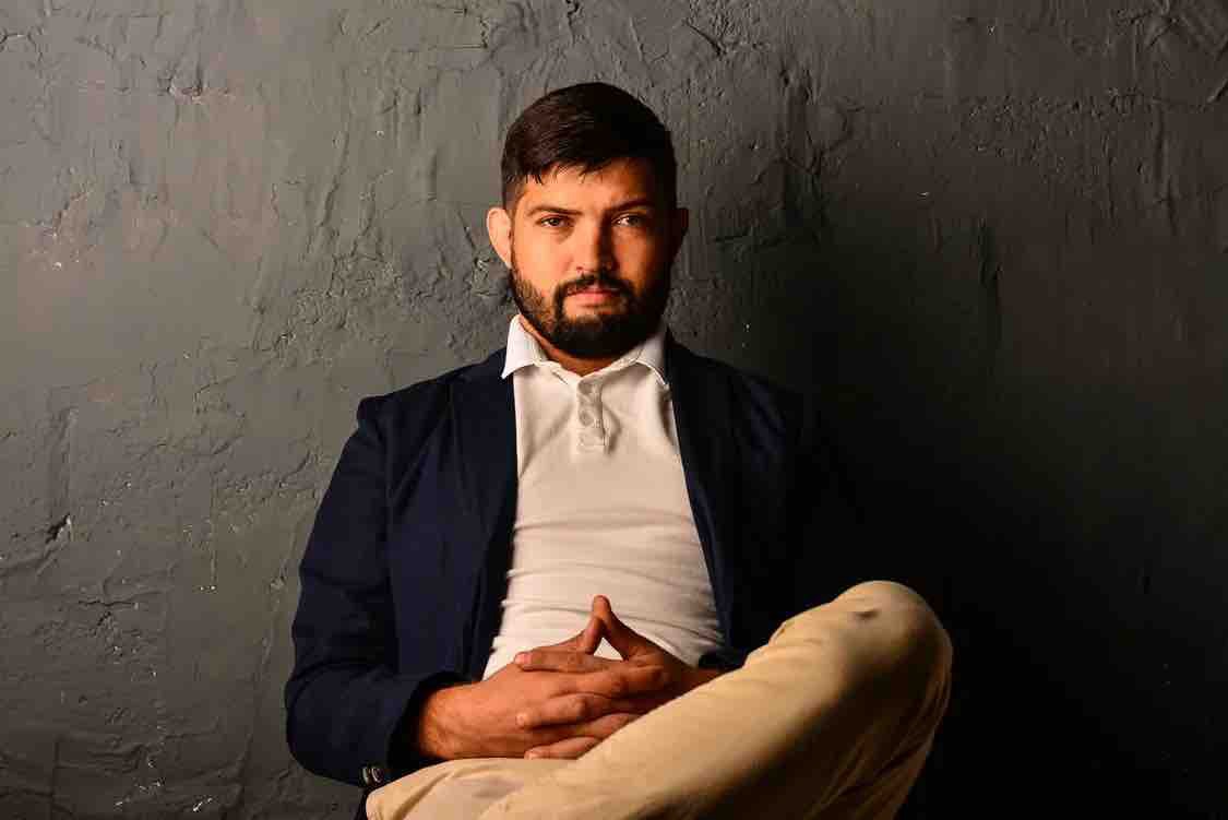 Александр Устинович