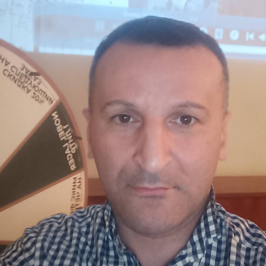 Эдвард Абдуразаков