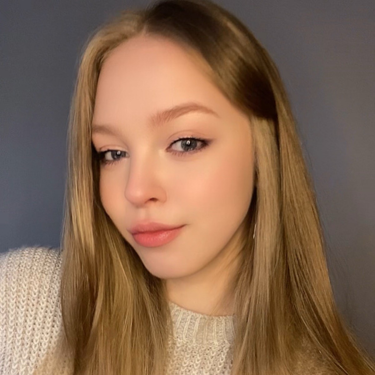 Алёна Суховей | Сетка — социальная сеть от hh.ru