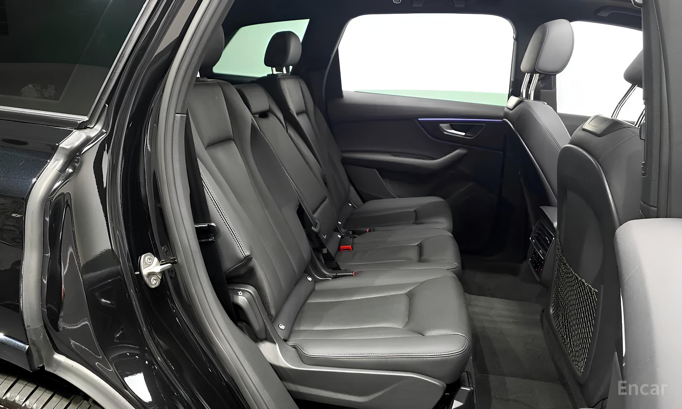 🚘Audi Q7 45TDI Quattro Premium
Для тех, кто выбирает масштаб и статус без компромиссов
✅ 2021 год, Август
✅ Пробег 48043 км
✅ Дизель 3.0 л (231 л.с | Сетка — социальная сеть от hh.ru
