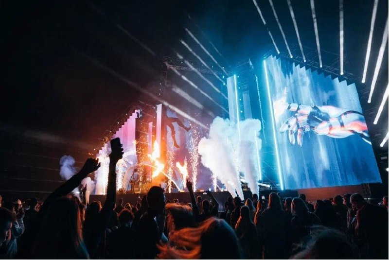 💡Световое шоу будущего пройдет в Москино
5-14 сентября 20:00-03:00
В рамках форума-фестиваля «Москва 2030» на площадке будут проходить яркие световые шоу | Сетка — социальная сеть от hh.ru