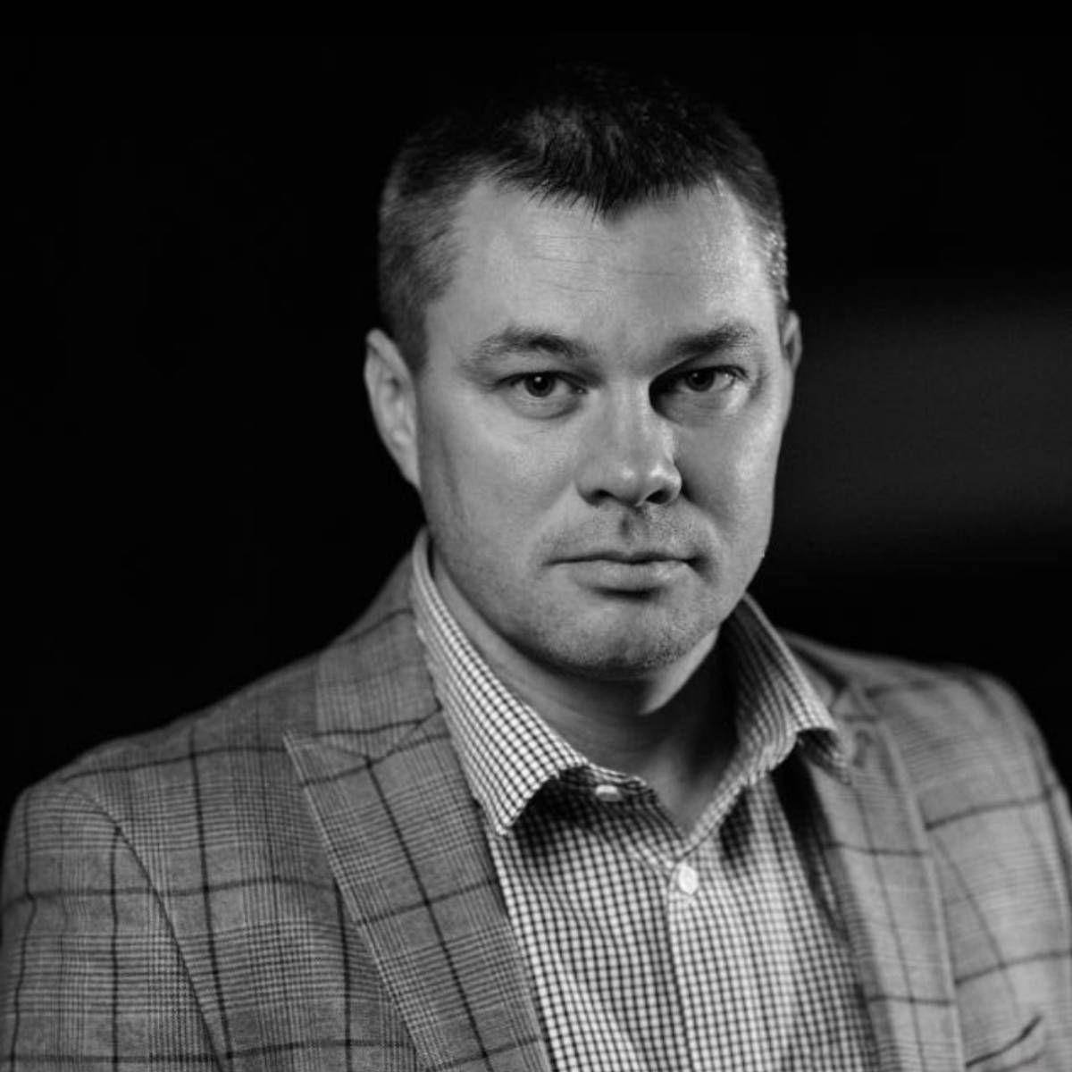 Евгений Антонов