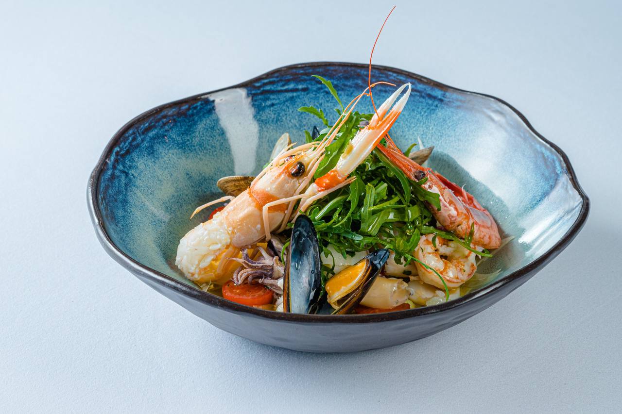 👨‍🍳 Повар холодного цеха
📍 Ресторан La Marée (м. Улица 1905 года)
Требования:
• Опыт работы от 3 лет
• Работа по тех | Сетка — социальная сеть от hh.ru