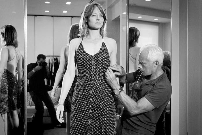 Джорджо Армани
Обложка и интервью основателя бренда Armani для HTSI, посвящённые 50-летию в индустрии моды, оказались его последними.
Вчера, Джорджо Армани умер в возрасте 91 года в кругу семьи | Сетка — социальная сеть от hh.ru