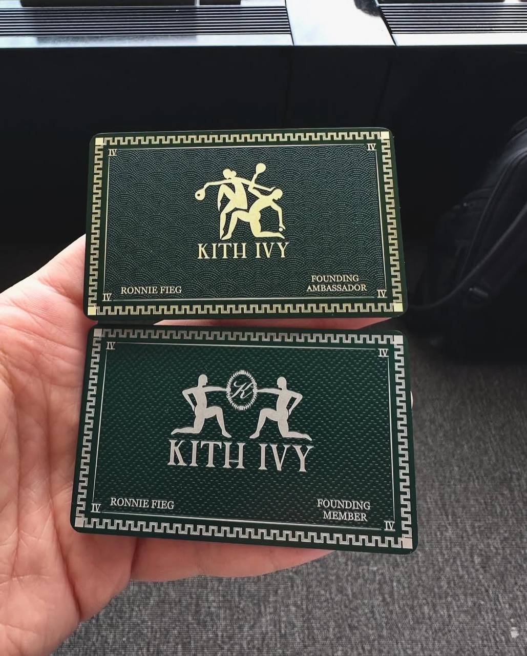 Падел шагает по миру
Kith представил свой новый роскошный бренд и клуб для игры в падел-теннис Kith Ivy | Сетка — социальная сеть от hh.ru