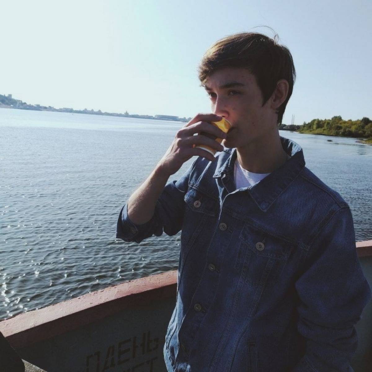 Владислав Густов