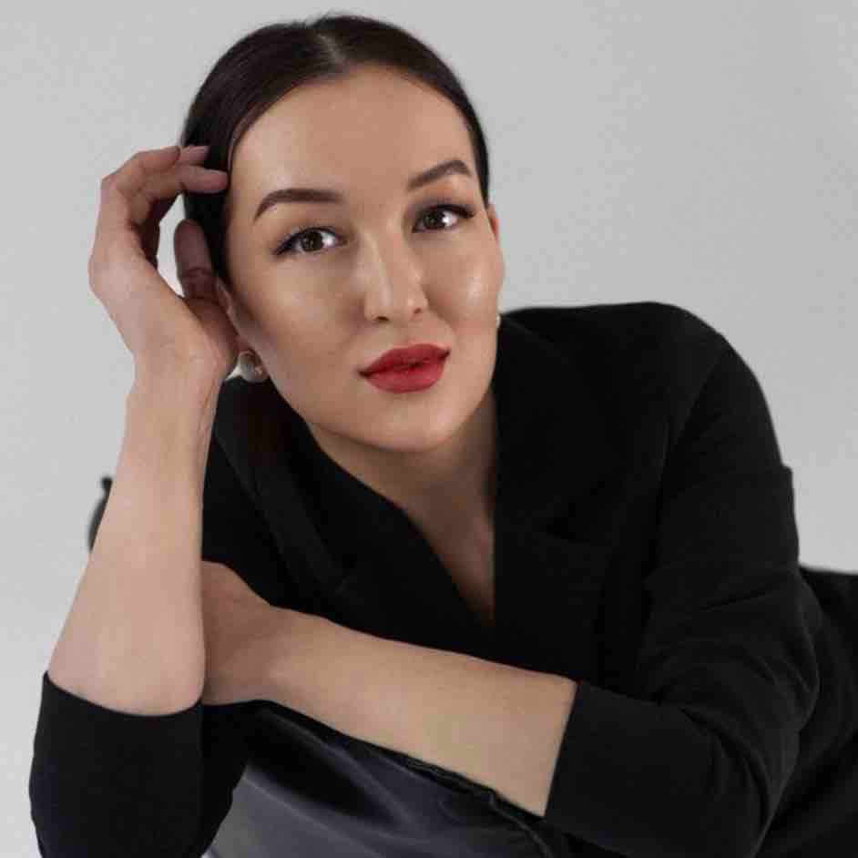 Сабира Бекенова | Сетка — социальная сеть от hh.ru