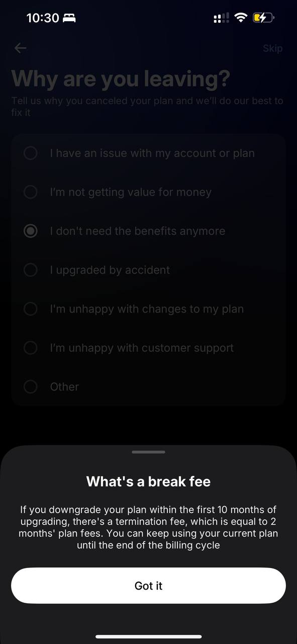Тёмный паттерн от Revolut, не ожидал от них.
Пользуюсь их услугами уже несколько лет. Всё это время они довольно настойчиво предлагали мне премиум | Сетка — социальная сеть от hh.ru