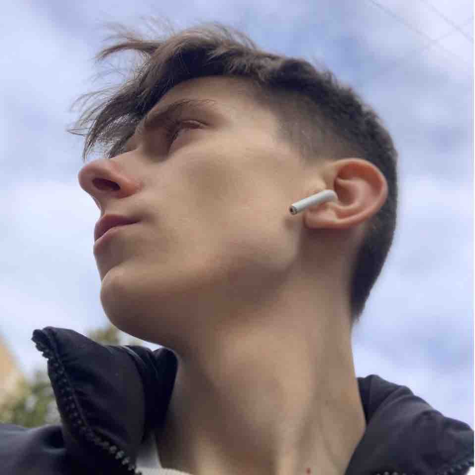 Станислав Ивандиков
