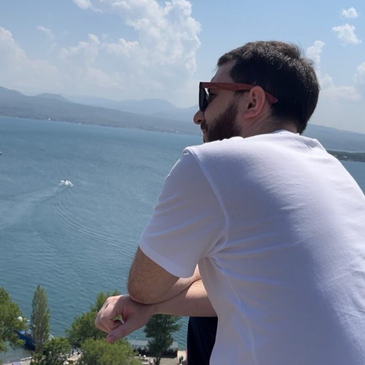 Андраник Товмасян | Сетка — социальная сеть от hh.ru