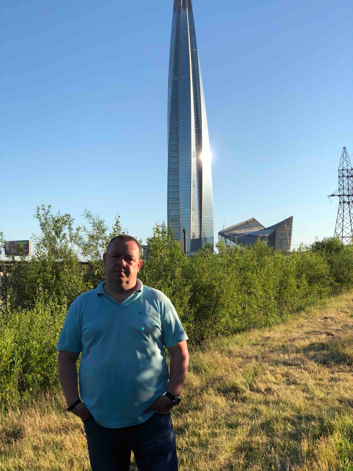 Юрий Леонов