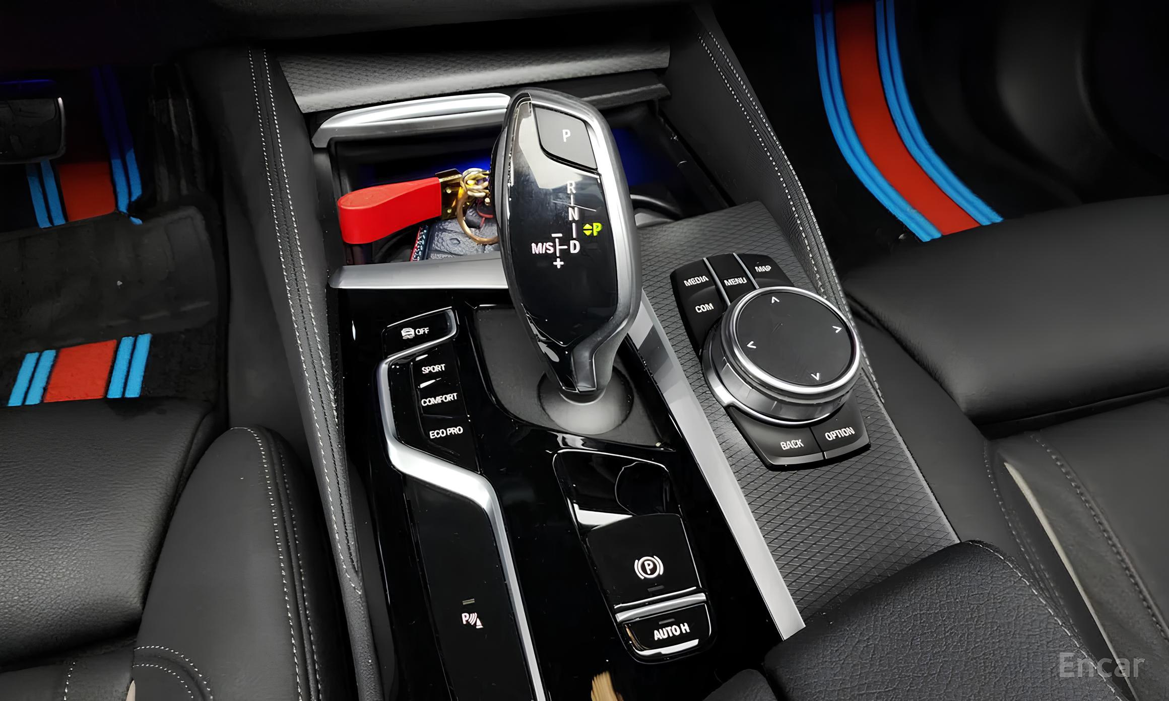 🚘BMW 5-Series 520i M Sport
2022 год • 29 351 км • Бензин 2.0 л • 184 л.с | Сетка — социальная сеть от hh.ru
