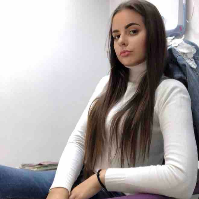 Юлия Лапина