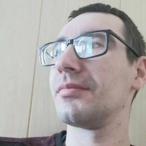 Денис Санатриев