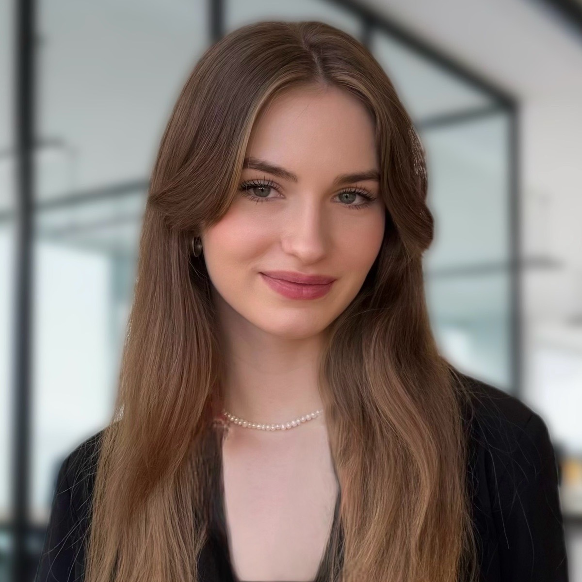 Юлия Махрова