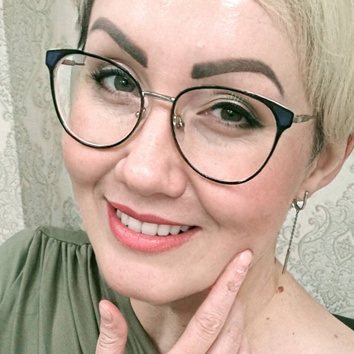 Юлия Золоторучка