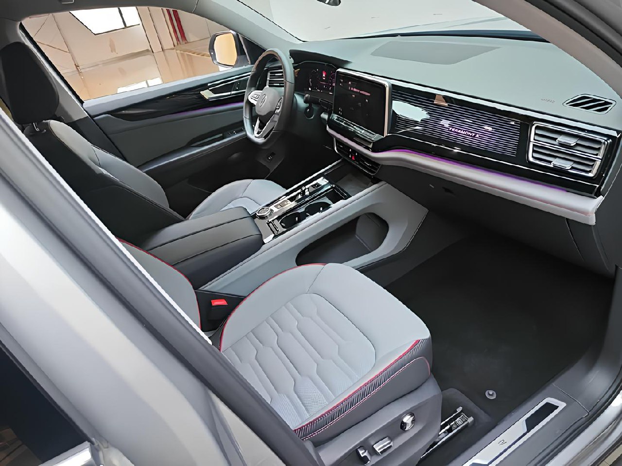 🚘Volkswagen Teramont X
Когда нужен простор и стиль в одном кузове
✅ 2021 Июнь
✅ Пробег: всего 40 784 км
✅ Бензин 2.0 л (220 л.с | Сетка — социальная сеть от hh.ru