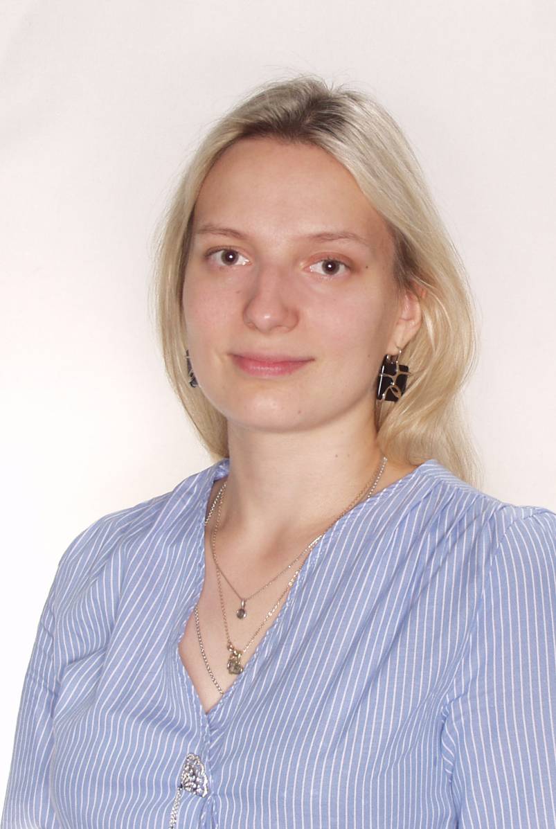 Елена Комягина