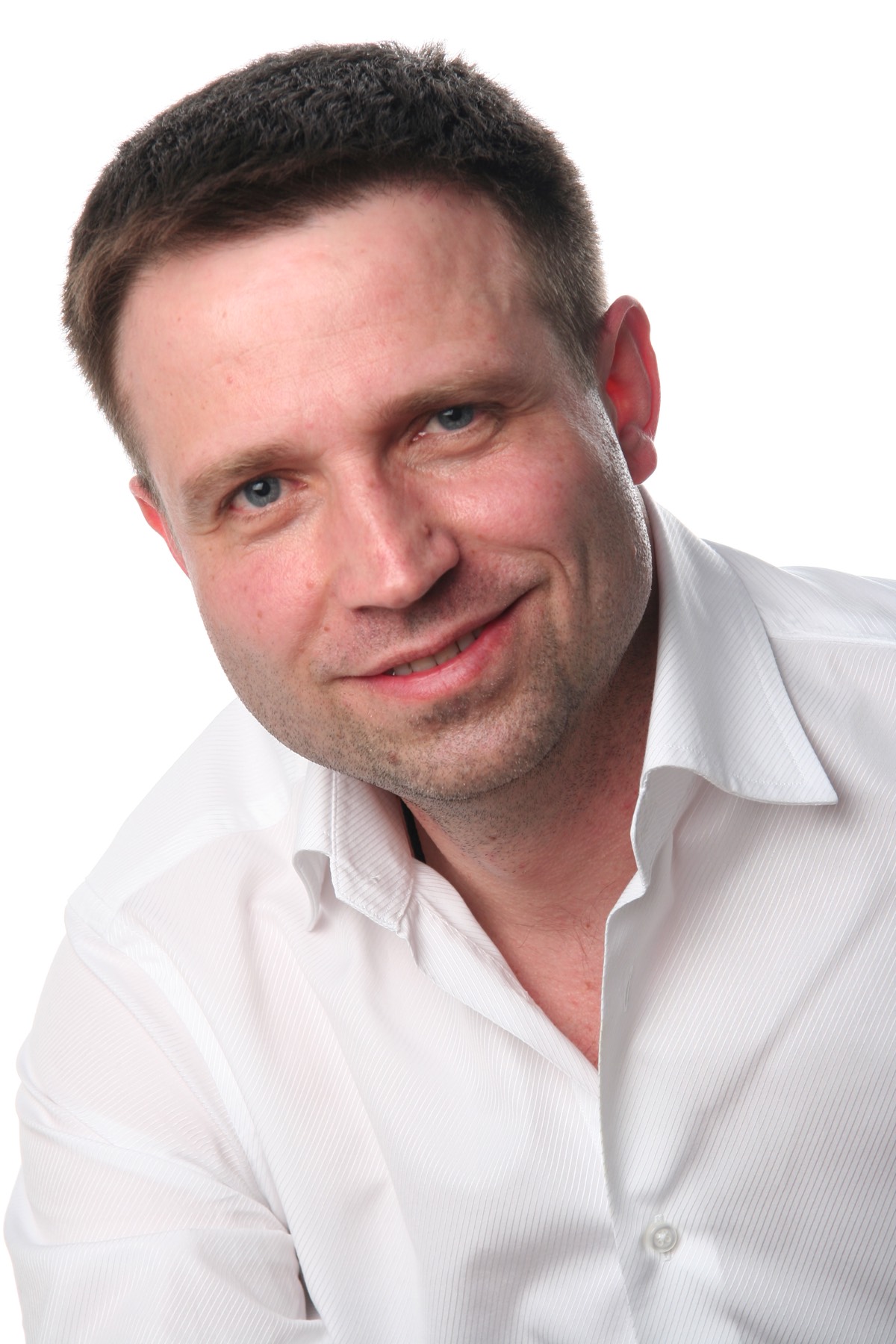 Олег Тиназов