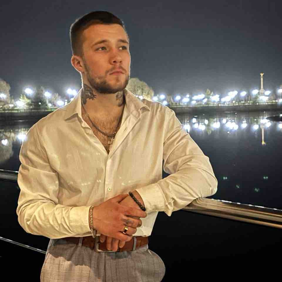 Кирилл Калиничеа