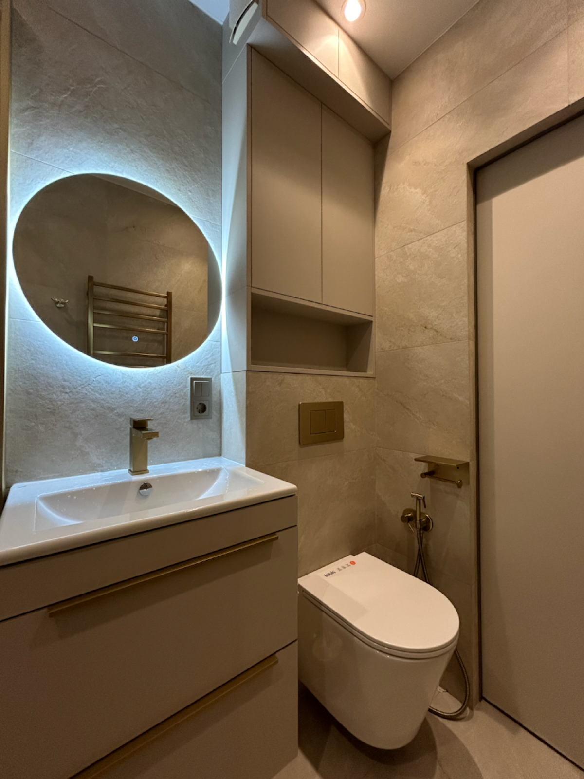 Как интегрировать матовое золото в современный санузел | Сетка — социальная сеть от hh.ru