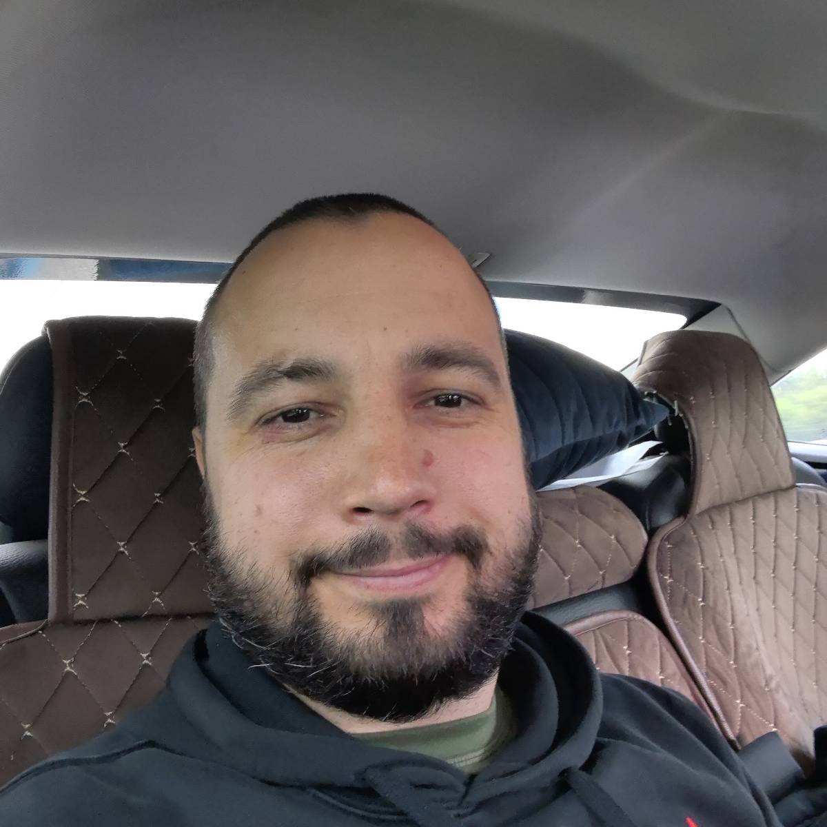 Антон Шелудченко