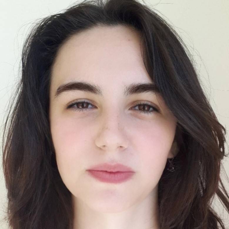 Арина Шедогубова