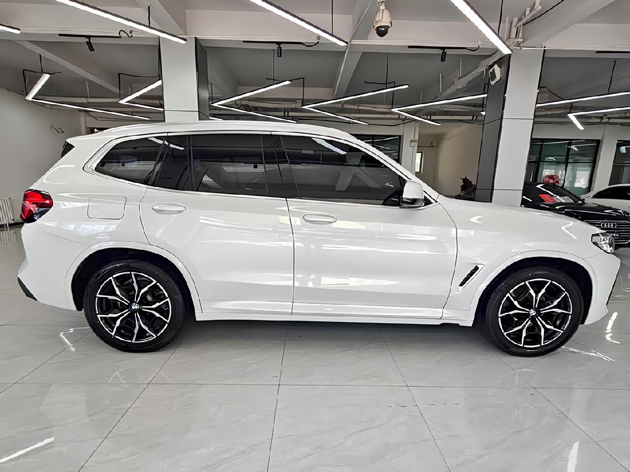🚘BMW X3 25i xDrive M Sports
✅ Декабрь 2021 г.
✅ 61785 км пробега
✅ Бензин 2.0 л, 184 л.с | Сетка — социальная сеть от hh.ru