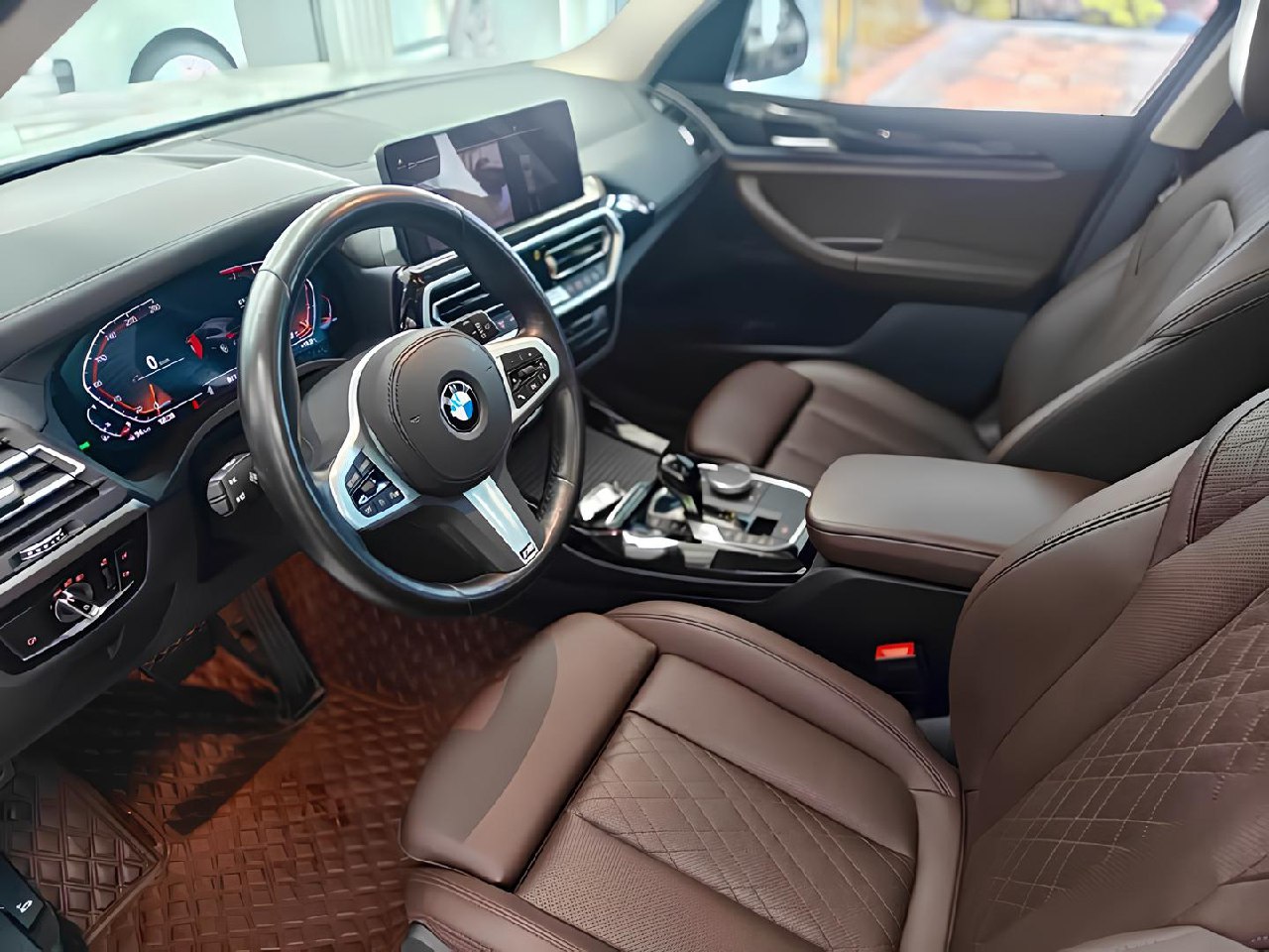 🚘BMW X3 25i xDrive M Sports
✅ Декабрь 2021 г.
✅ 61785 км пробега
✅ Бензин 2.0 л, 184 л.с | Сетка — социальная сеть от hh.ru