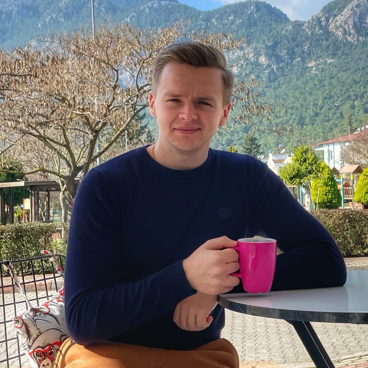 Виталий Саратовцев