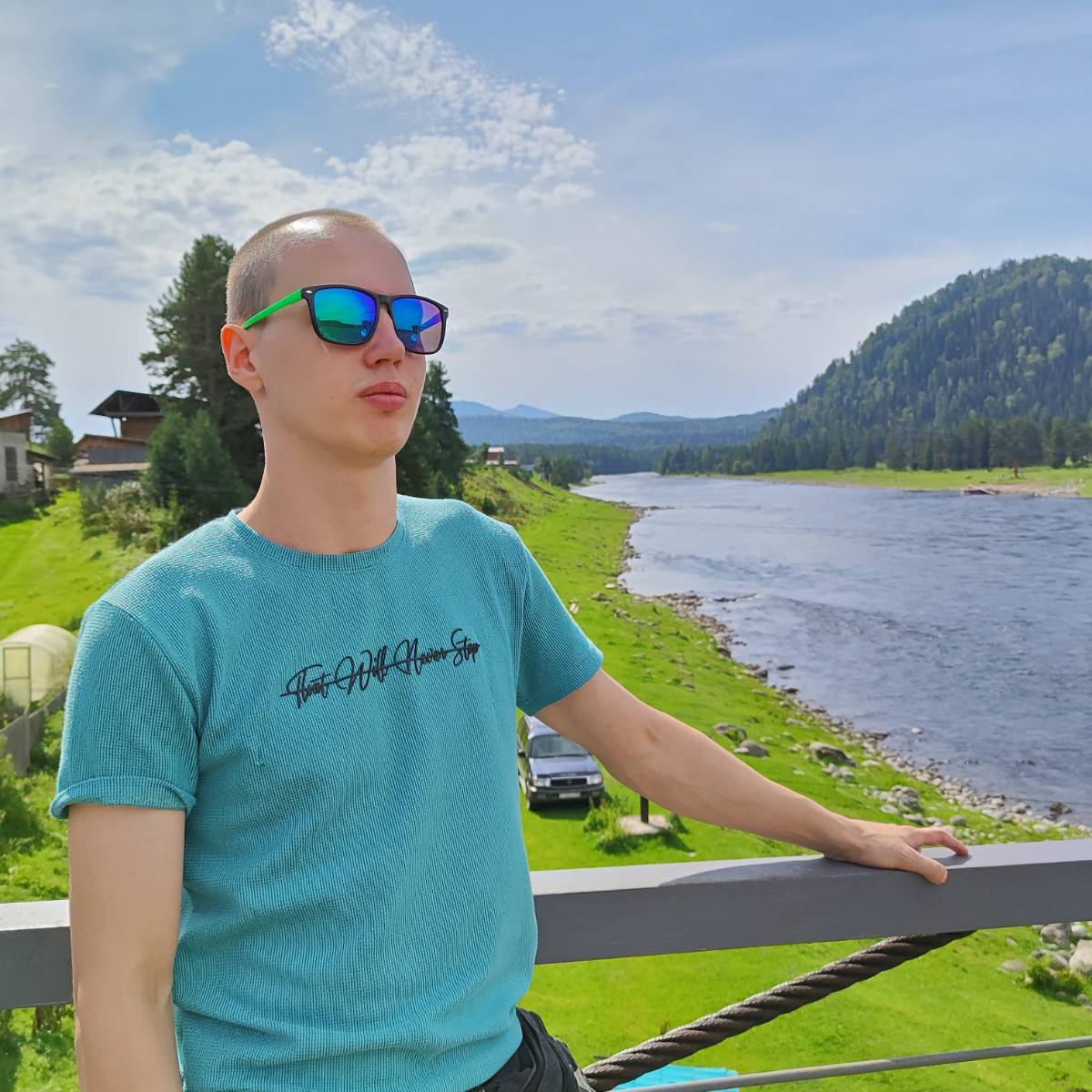 Денис Панихин