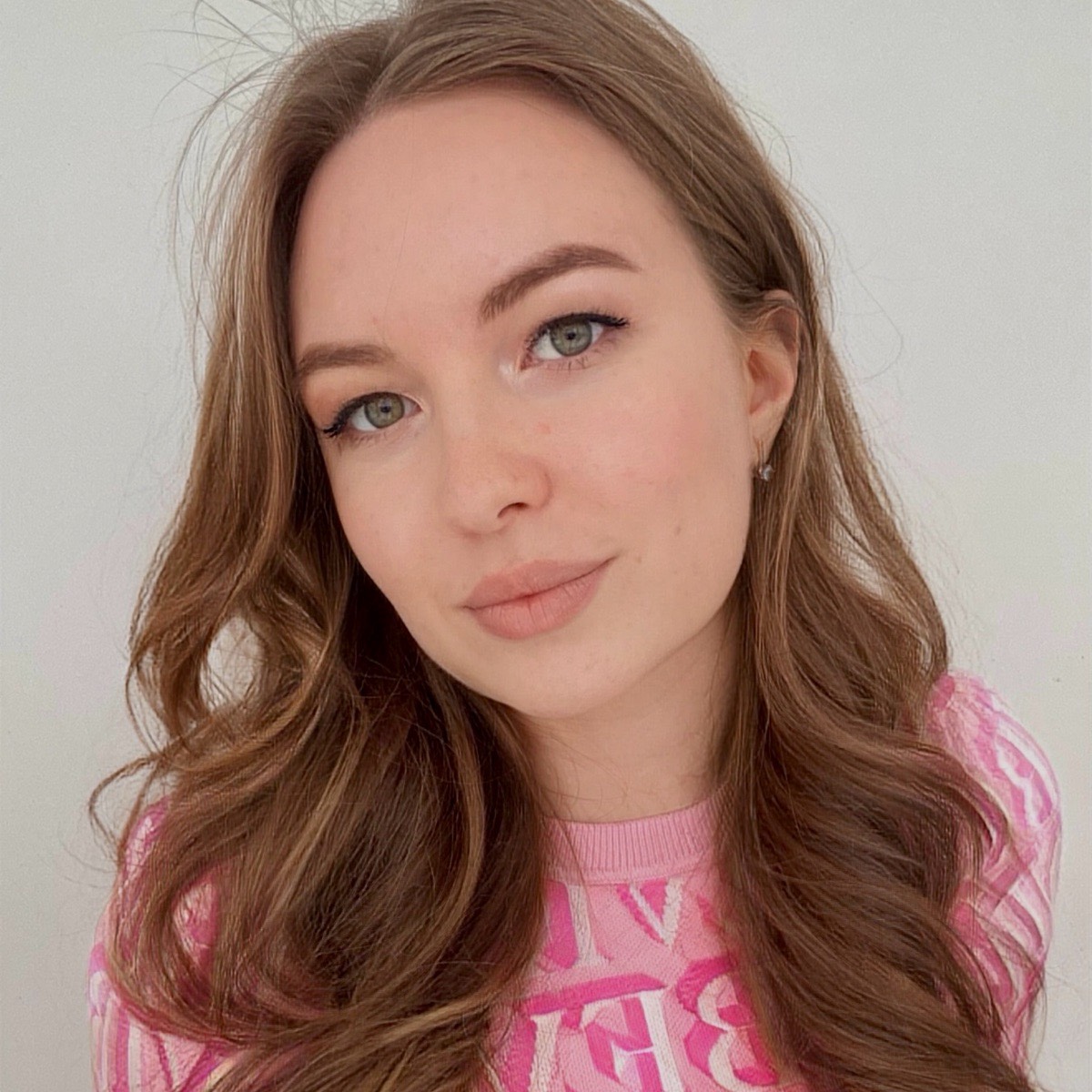 Alina Web-Designer | Сетка — социальная сеть от hh.ru