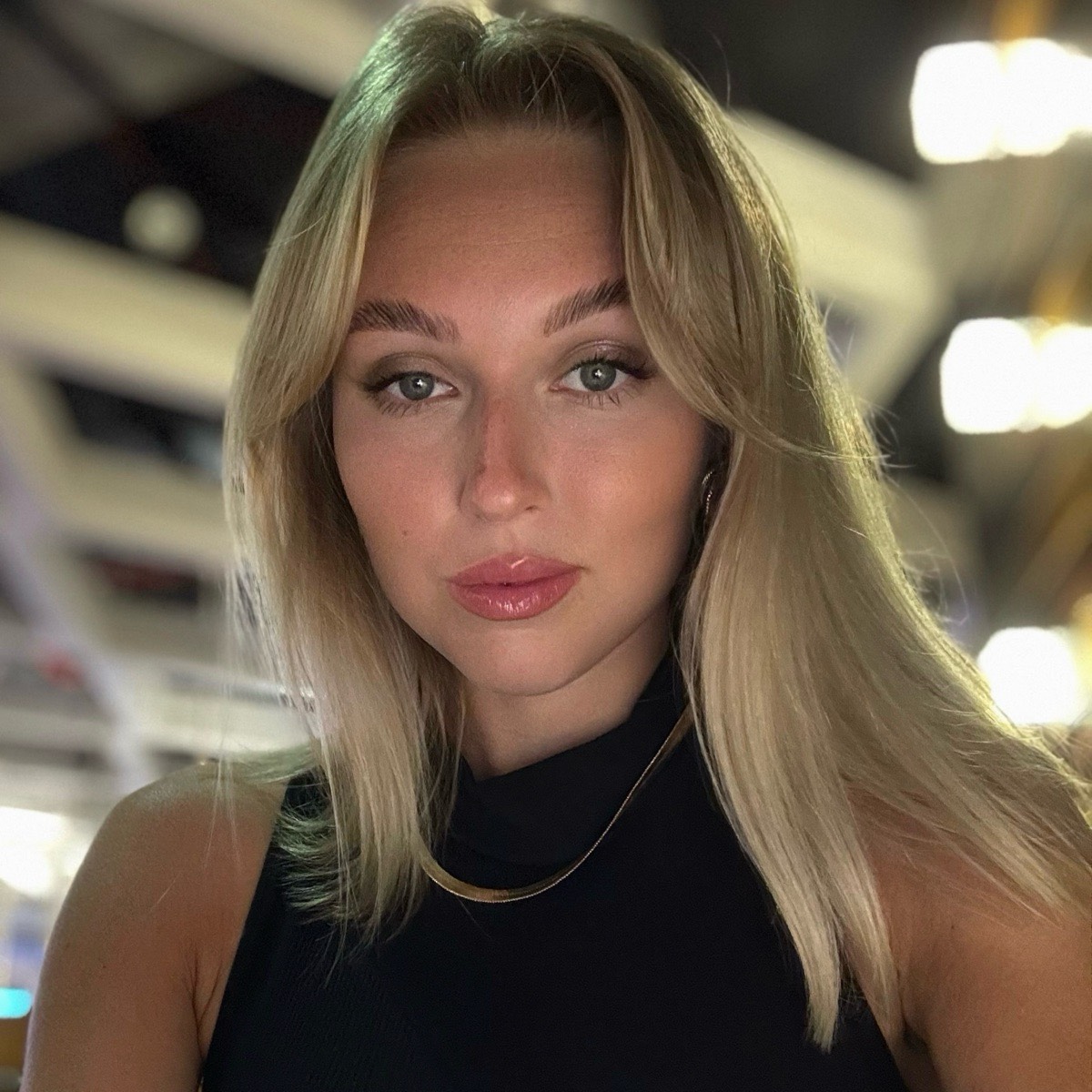 Яна Ежова | Сетка — социальная сеть от hh.ru