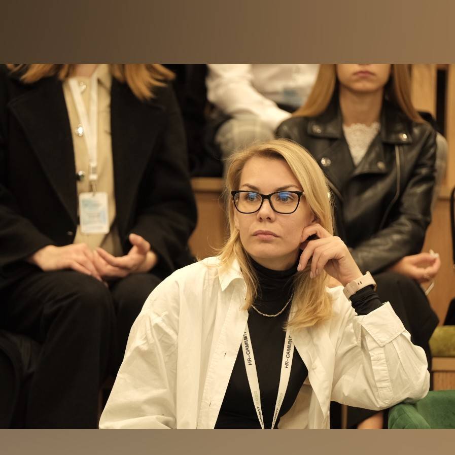 Елена Михайлова