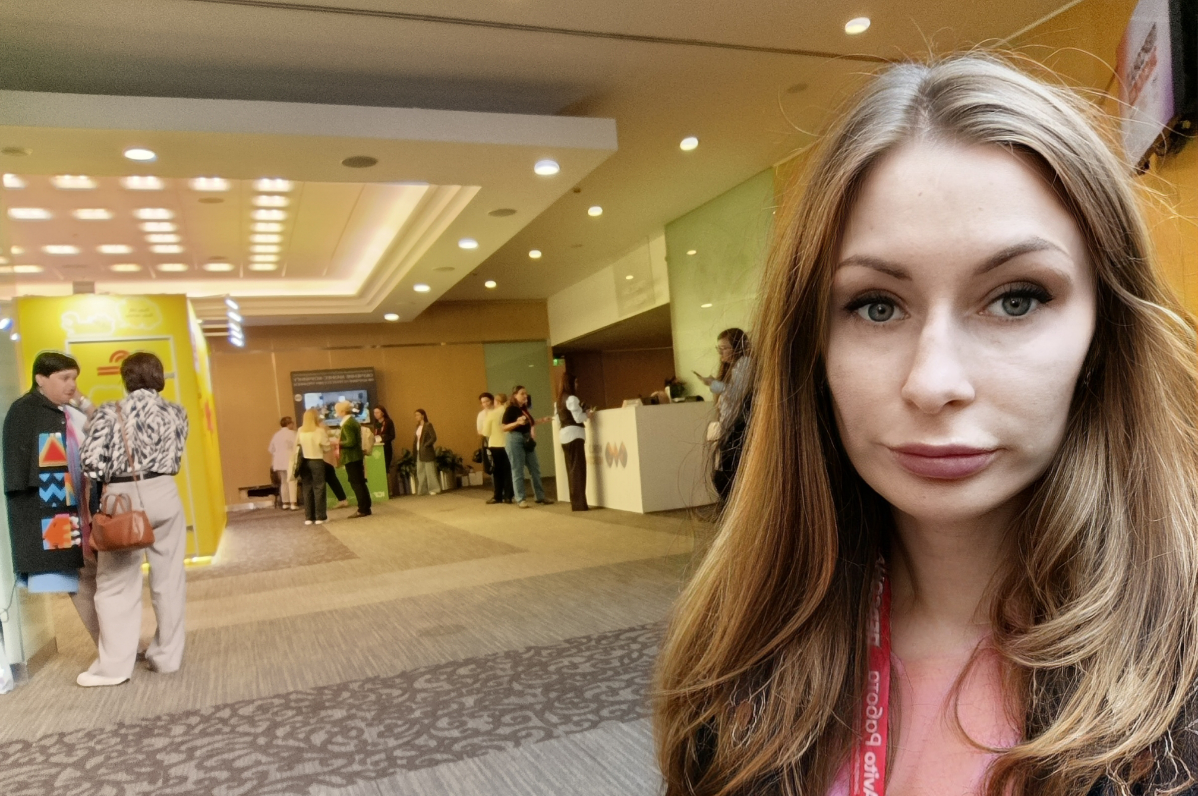 «HR — это не про людей. HR — это про бизнес через людей»  
Эта мысль стала для меня ключевой на Всероссийском HR-форуме ПЕРСОНАЛ ЭКСПО 8–9 сентября | Сетка — социальная сеть от hh.ru