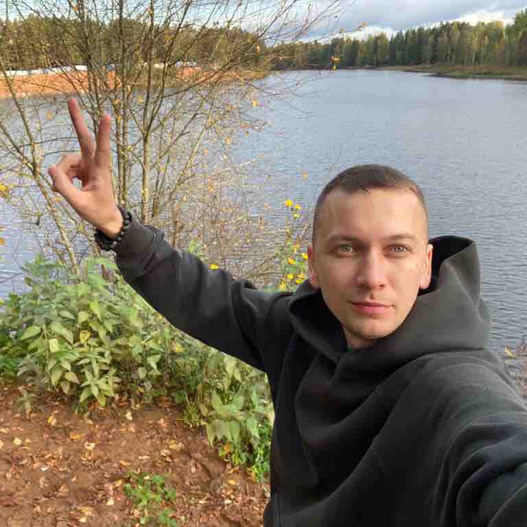 Артём Холмогоров