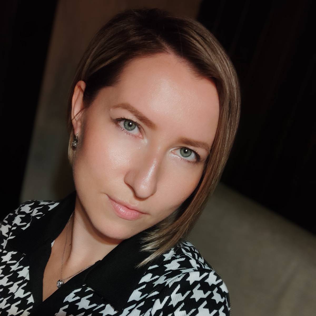 Анна Воложанина
