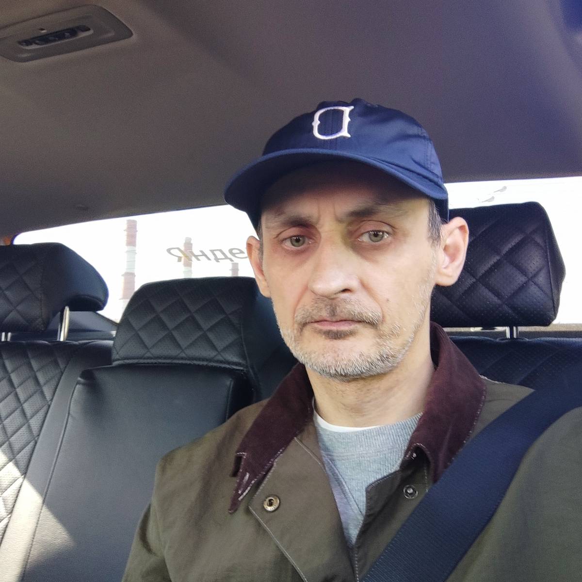 Роман Сухарский