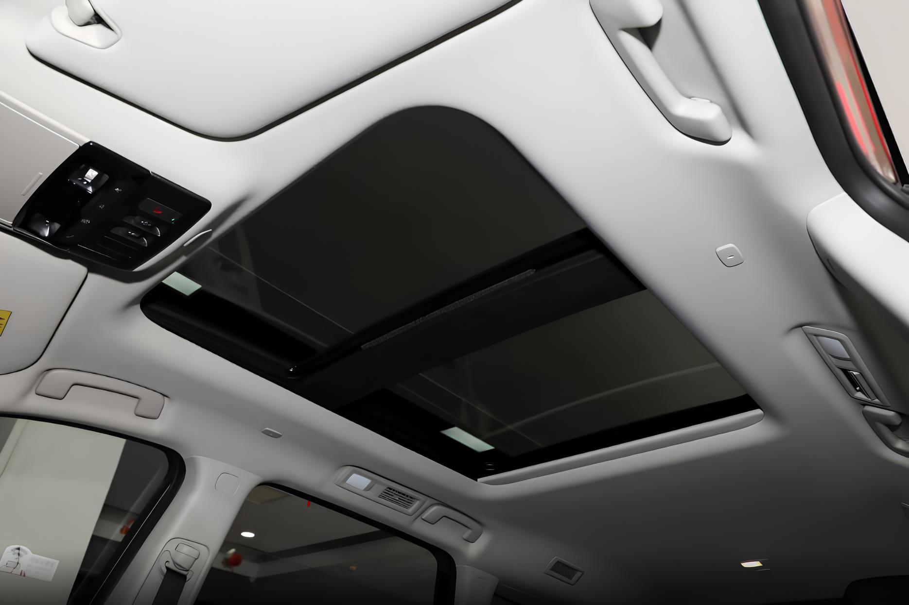 🚘Nissan Pathfinder
Новый, 7 мест
Когда хочется, чтобы влезли все: семья, друзья, друзья друзей и ещё пару пакетов из Ленты
✅ 2.0 л, 252 л.с. — едешь уверенно, даже если сзади сидит тёща и «советует» | Сетка — социальная сеть от hh.ru