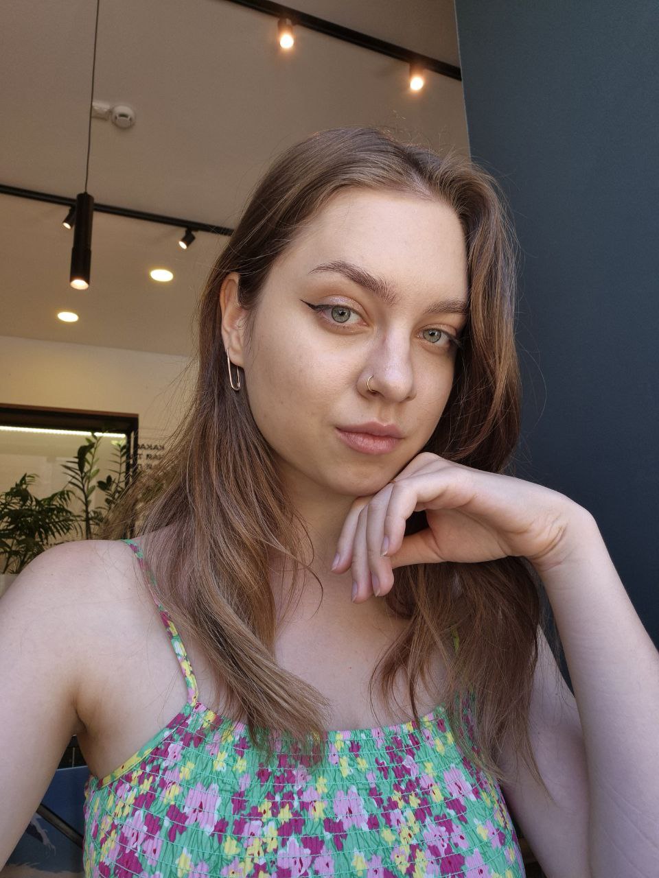 Я тут нашла свой детективный рассказ, который писала в 2022 году.
Там всего 7 глав.
Вот аннотация 👇🏼
"Семья Кортни Уилсон пережила страшную трагедию. Их старшая дочь Элла – исчезла | Сетка — социальная сеть от hh.ru