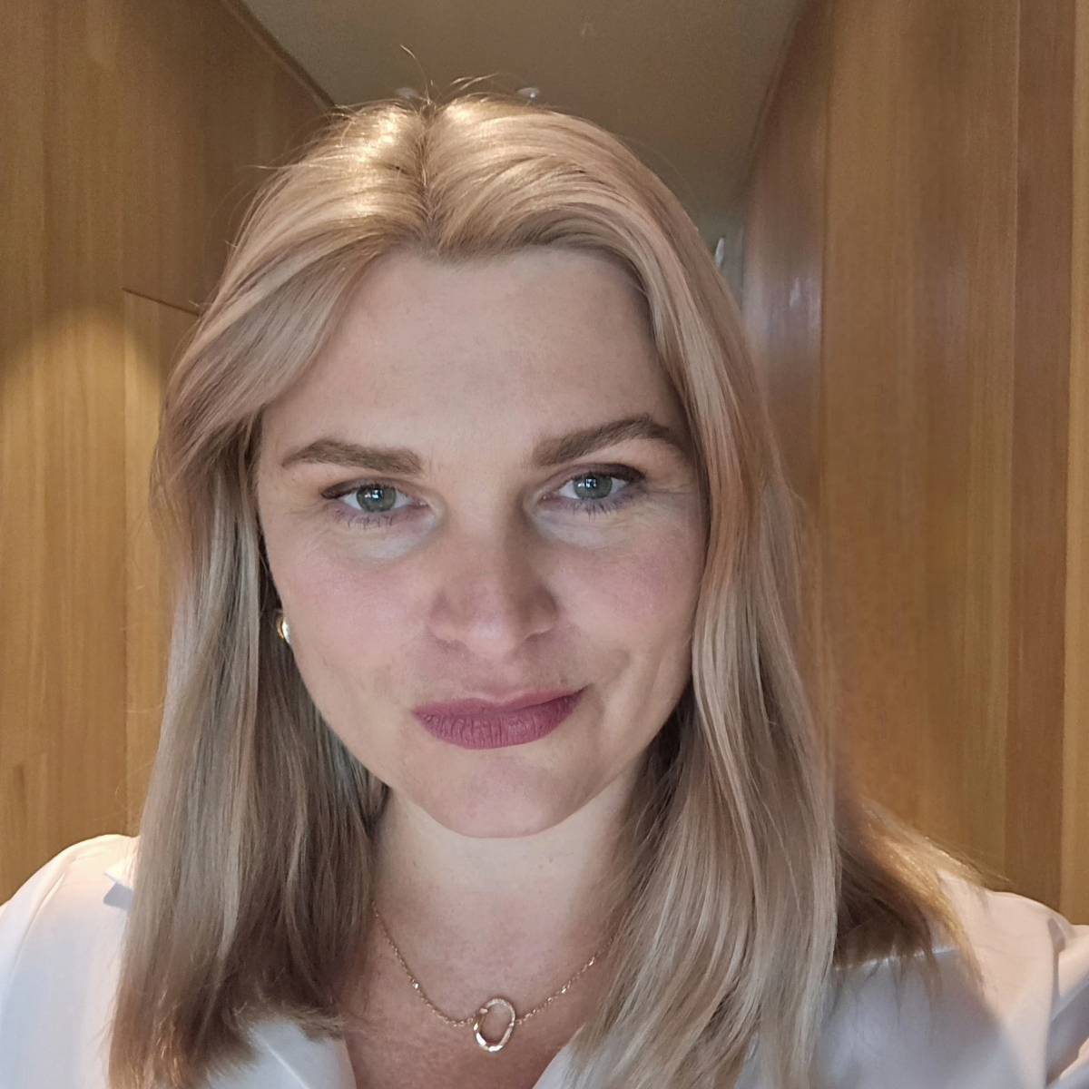 Анна Волкова