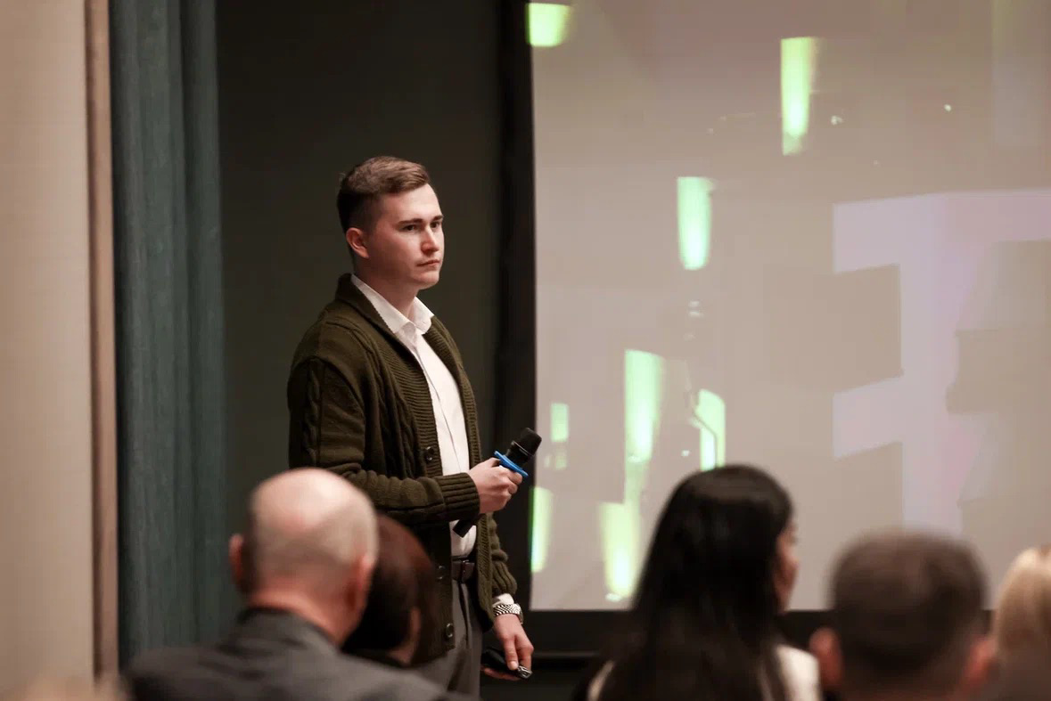 Выступление на форуме «ВТБ Время Инвестиций» | Сетка — социальная сеть от hh.ru