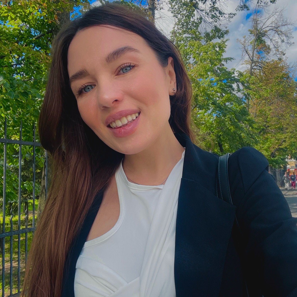 Ольга Ольга | Сетка — социальная сеть от hh.ru