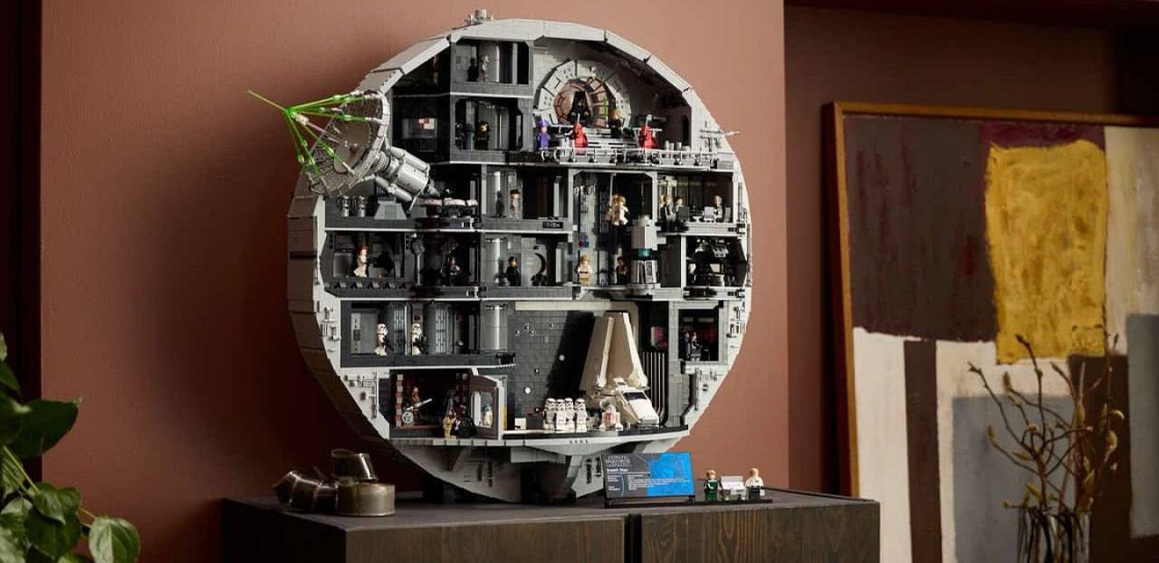 Какой же классный ход от LEGO.
Они выпустили самый дорогой набор в своей истории. И этим набором стала "Звезда Смерти" из "Звездных войн".
Набор стоит 999,99 долларов и состоит из 9 023 деталей | Сетка — социальная сеть от hh.ru