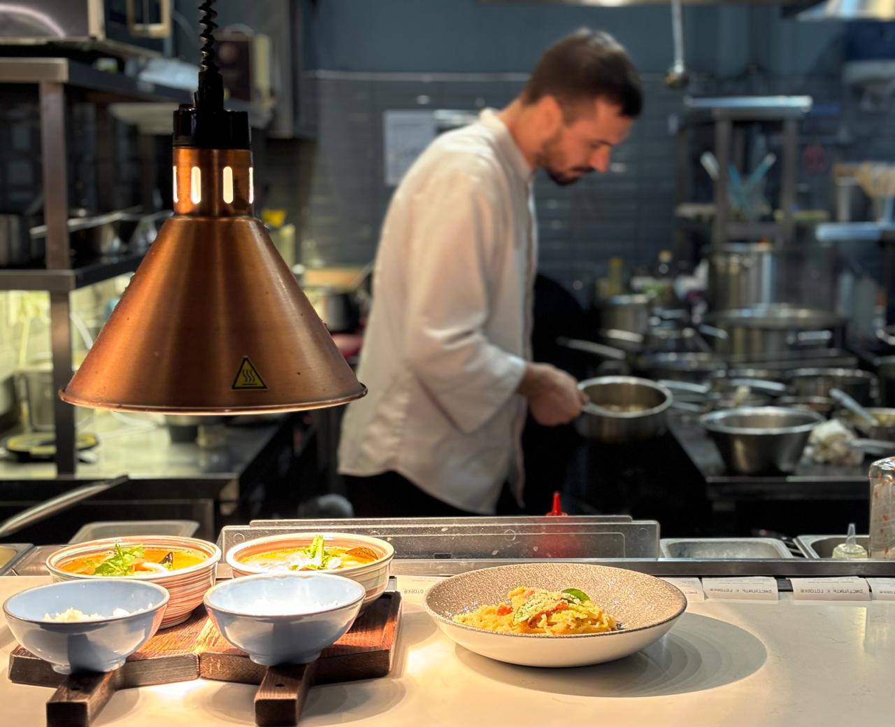 🍽 Ресторан «True Cost» ищет ПОВАРА
💰 Ставка: 4 500–5 500 ₽/смена
📅 График: 5/2, 4/2, 4/3 (по договорённости), смена 12 ч
🌙 Есть ночные смены (пт, сб)
🍽 Питание 2 раза в день
📝 Оформление по ТК, выплат... | Сетка — социальная сеть от hh.ru