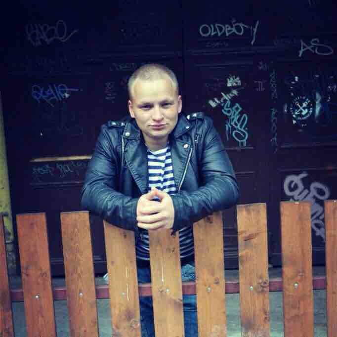 Антон Ларичев